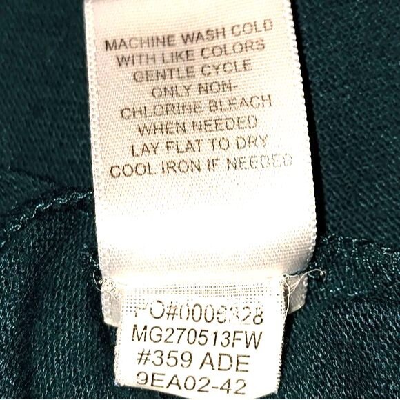 Fever Teal Green Stretch Bell Sleeve V-Neck Blouse Size L - Picture 8 of 8